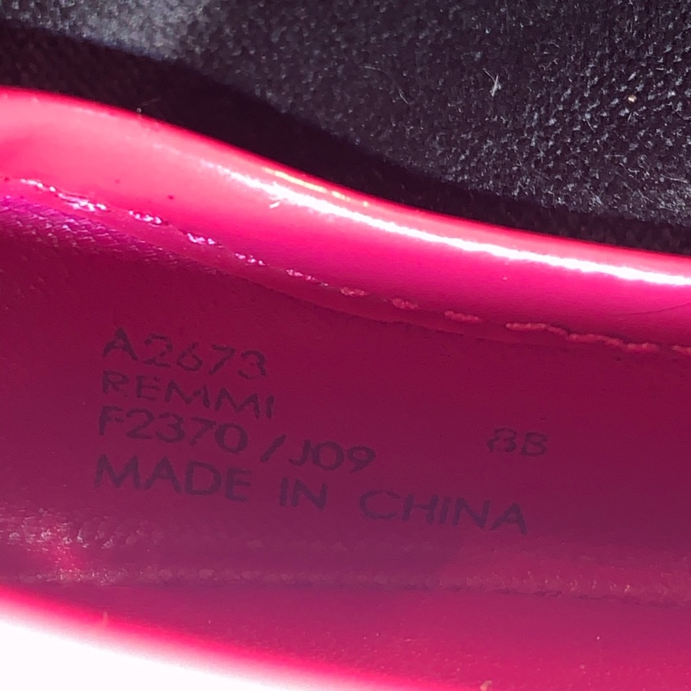 Patent Leather Pink Coach Flats w/Fabric sides.8 - Picture 7 of 9